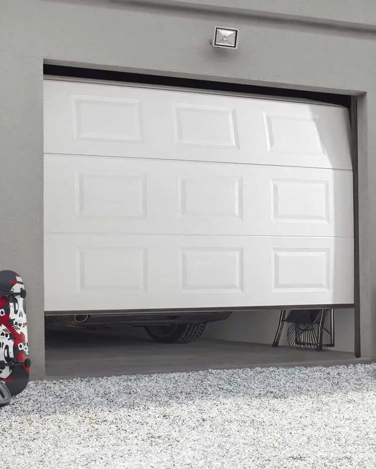 Portes de garage à Lyon | Installation et Motorisation 6 PORTES-DE-GARAGE-SECTIONNELLES1